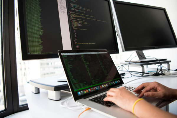 有機廢氣處理環保工程 工業廢氣處理達標排放 廣東翌駿環保:環保工程