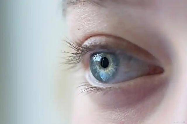 眼睛干澀與長時間吹空調有何關系<strong></p>
<p>室內環境改善
</strong>？如何改善室內環境？:室內環境改善
